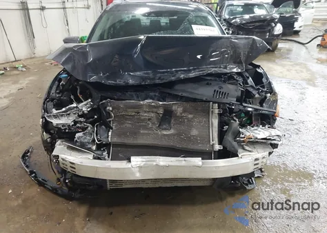 2018 Honda Civic Touring z USA, uszkodzony, nr VIN 19XFC1F99JE200672